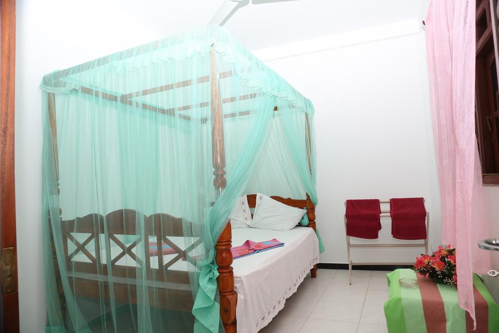 Rainbow Guest House Mirissa Camera foto