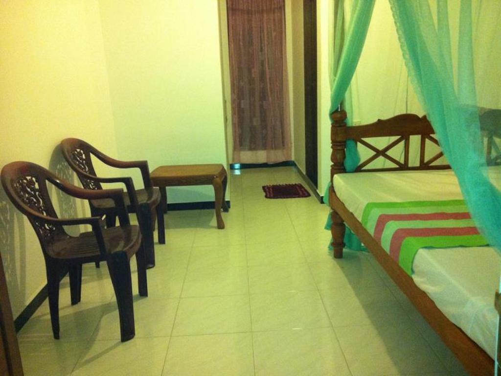 Rainbow Guest House Mirissa Esterno foto