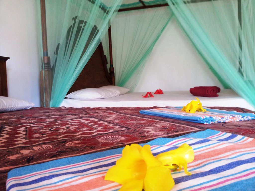 Rainbow Guest House Mirissa Esterno foto