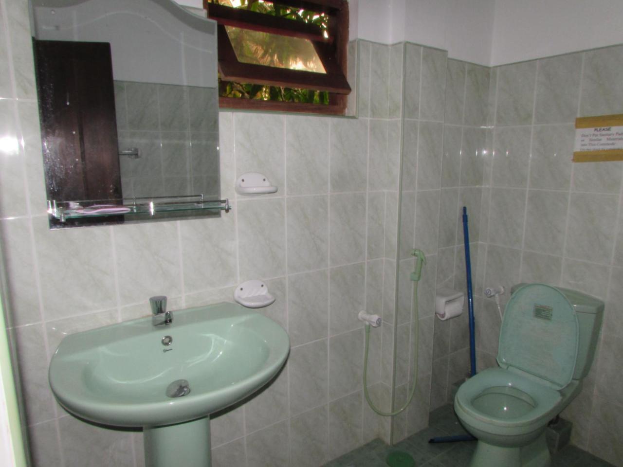 Rainbow Guest House Mirissa Esterno foto